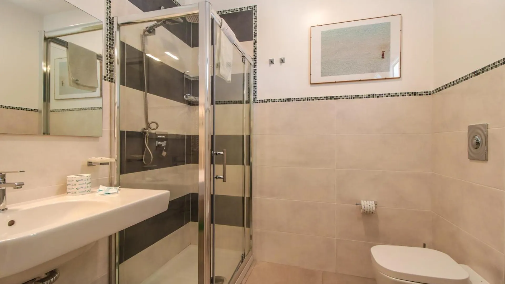 Hotel Il Faro Della Guitgia Tommasino Лампедуза