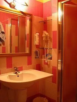 ***  Hotel Il Faro Della Guitgia Tommasino Лампедуза Италия