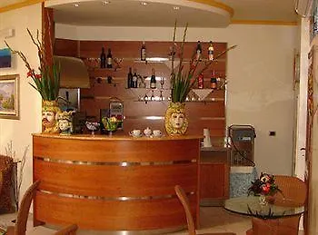 Hotel Il Faro Della Guitgia Tommasino Лампедуза