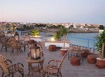 Hotel Il Faro Della Guitgia Tommasino Лампедуза