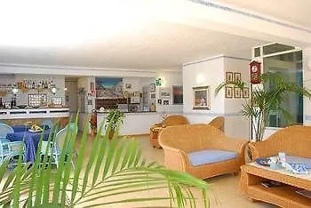 ***  Hotel Il Faro Della Guitgia Tommasino Лампедуза Италия