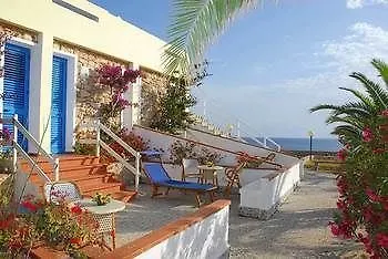 Hotel Il Faro Della Guitgia Tommasino Лампедуза 3*,