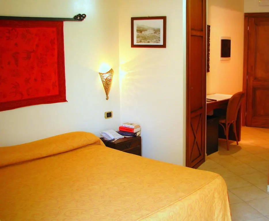 ***  Hotel Il Faro Della Guitgia Tommasino Лампедуза Италия