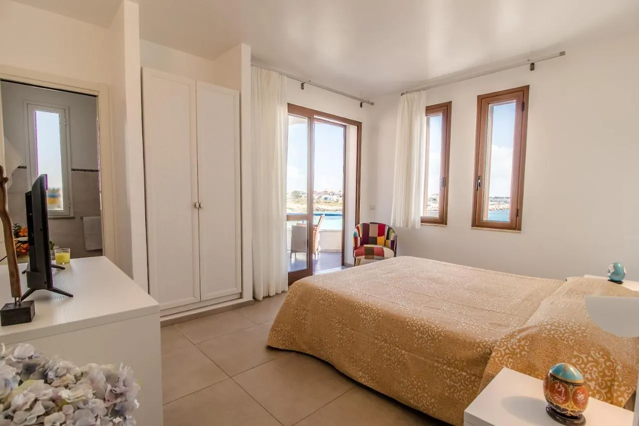 Hotel Il Faro Della Guitgia Tommasino Лампедуза Италия